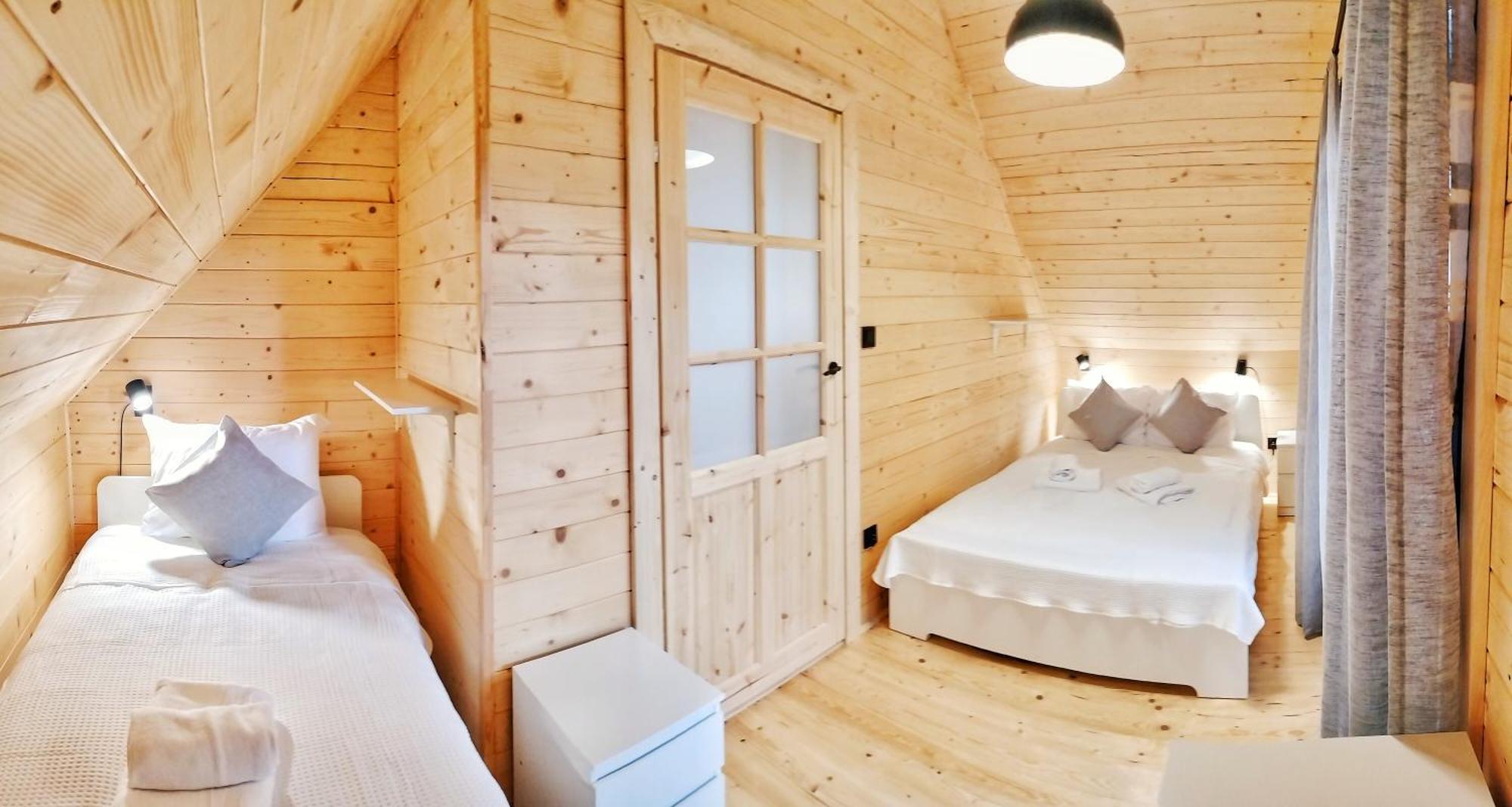 Pokoje I Domki Na Szlaku Polanica-Zdrój Habitación foto